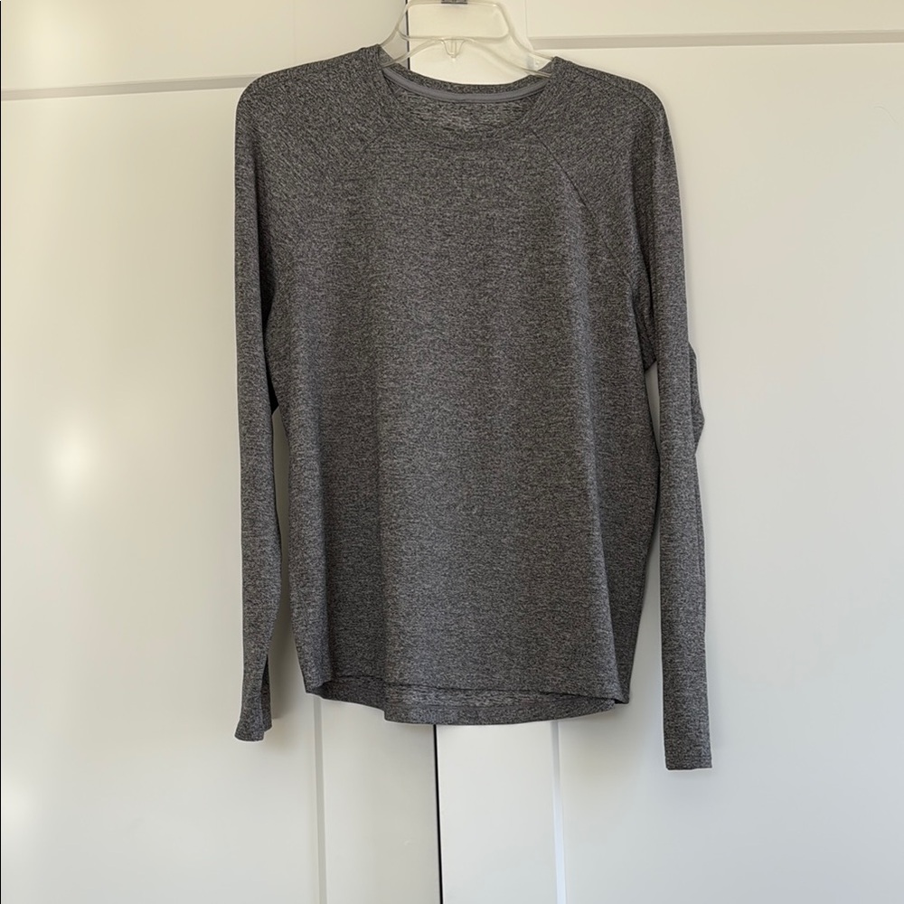 Lululemon Athletica Gray Long Sleeve Tee